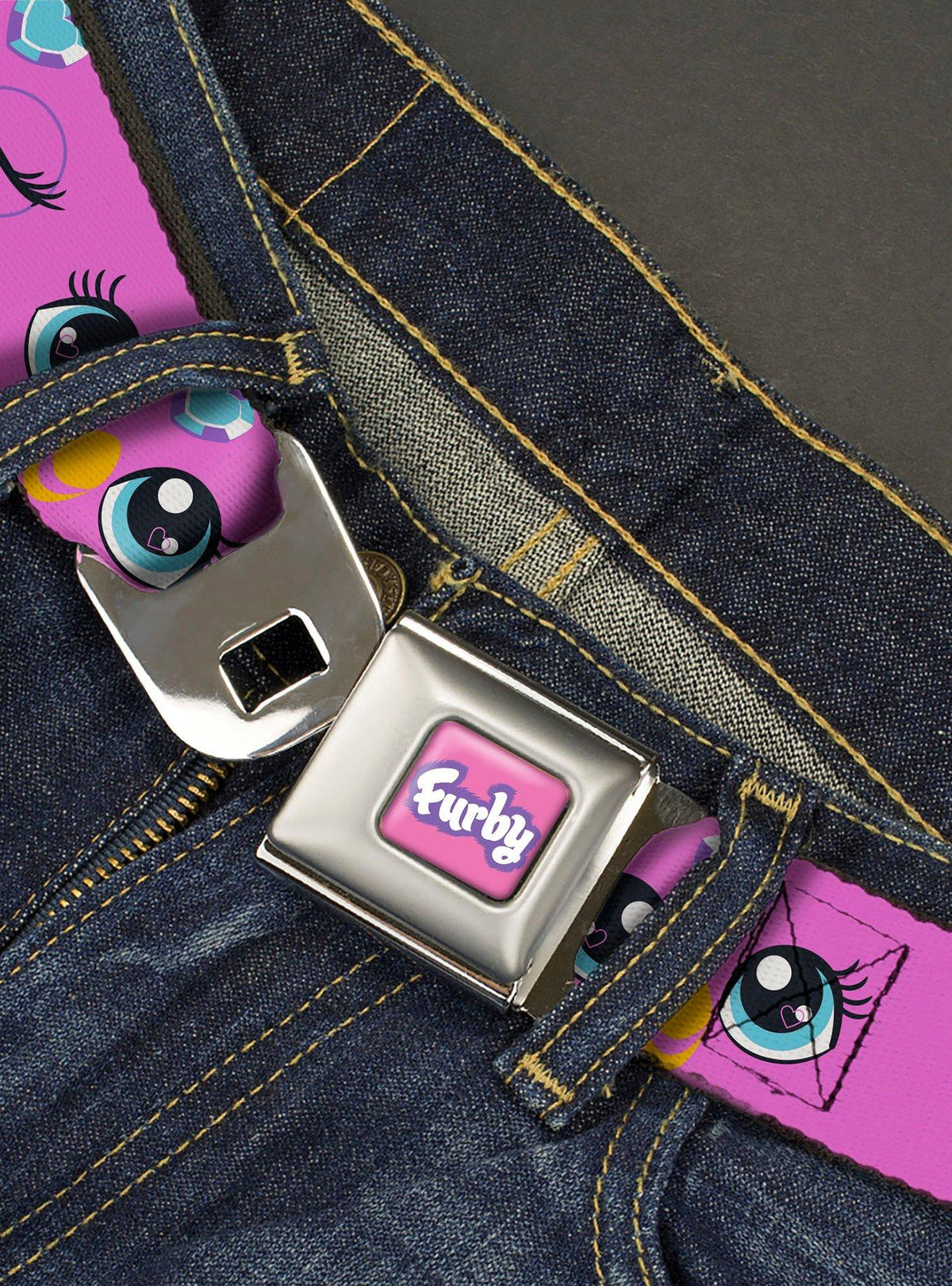 Cinturón Furby con hebilla tipo cinturón de seguridad