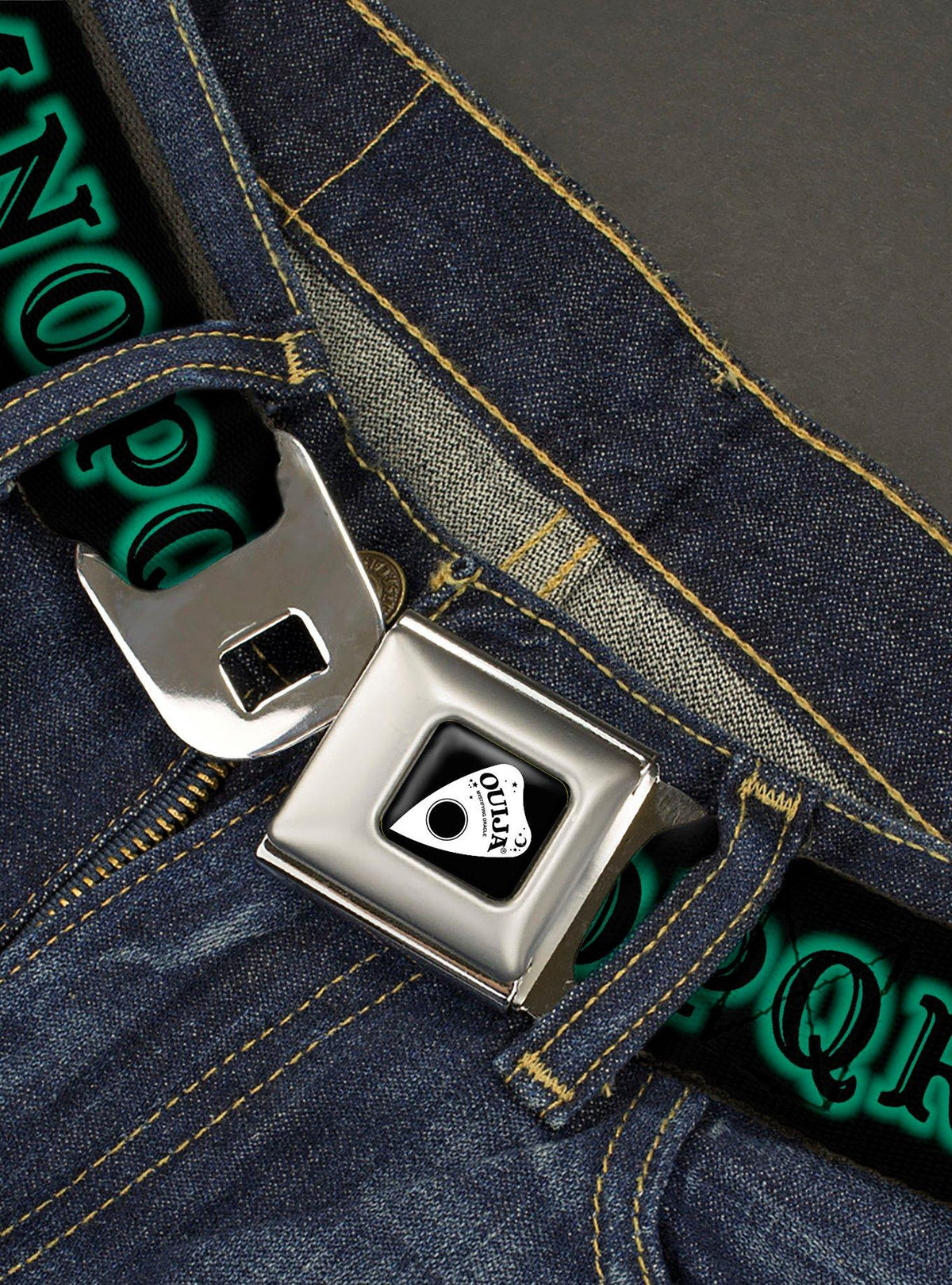 Cinturón Ouija con hebilla tipo cinturón de seguridad