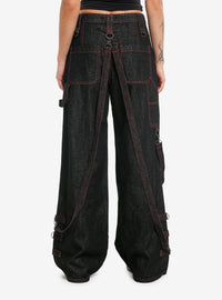Jeans negros de pierna ancha con costuras rojas