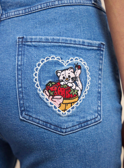 Jeans mom de tiro alto Strawberry Shortcake