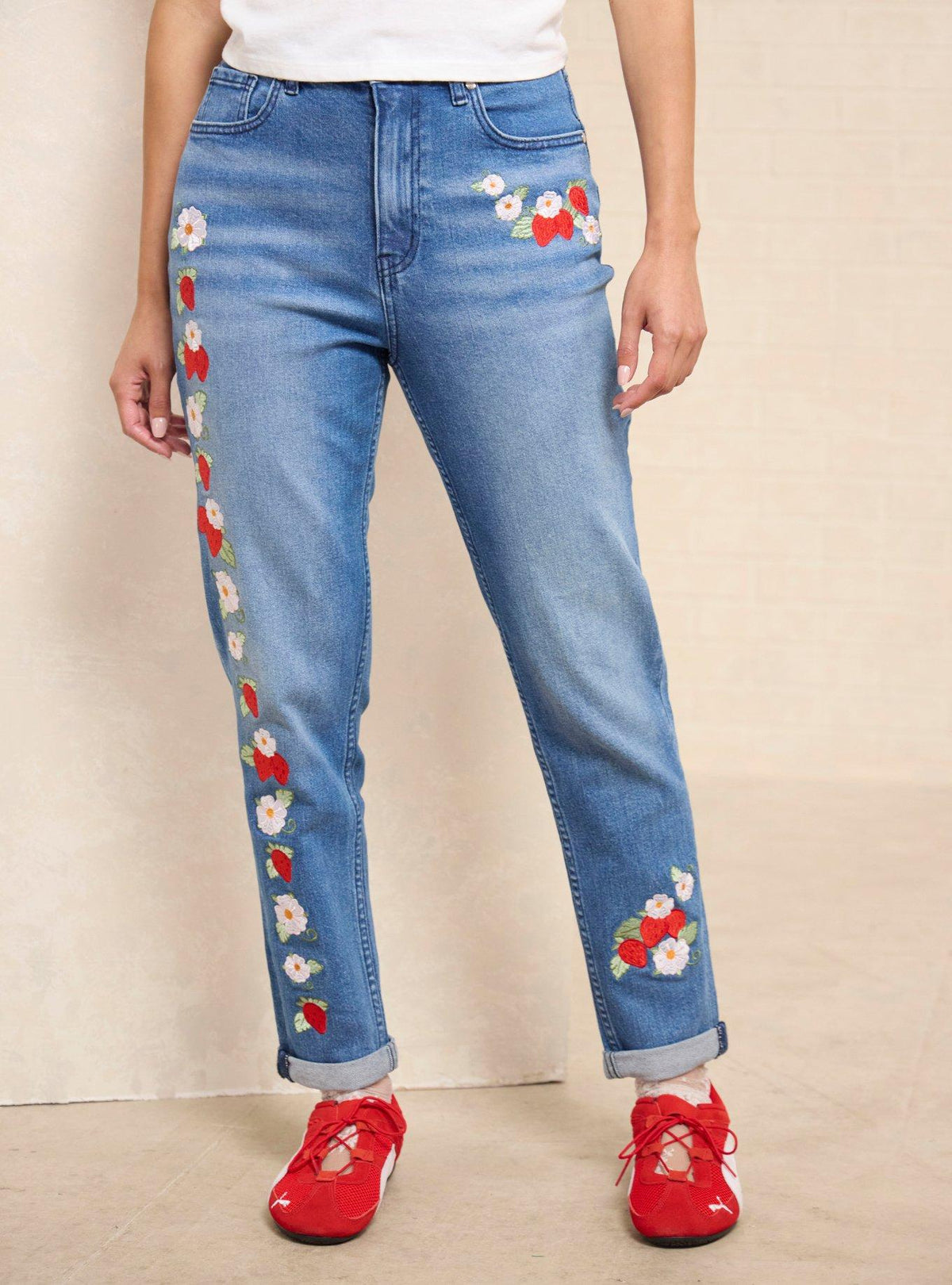 Jeans mom de tiro alto Strawberry Shortcake