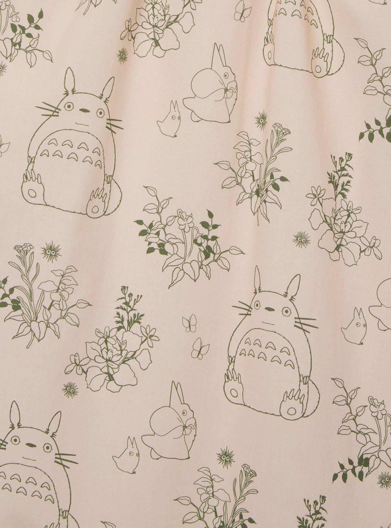 Vestido talla plus My Neighbor Totoro con estampado botánico