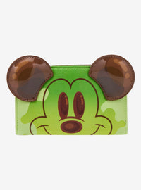 Billetera Loungefly de Mickey Mouse con diseño de té verde y boba