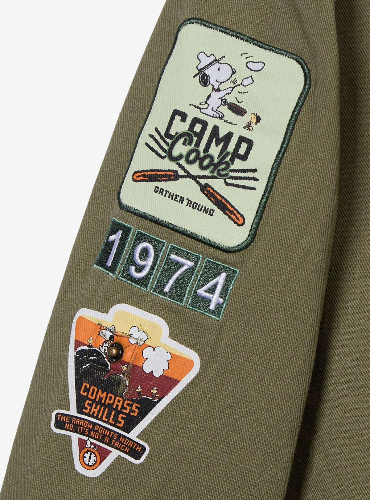 Camisa de mezclilla Peanuts Beagle Scouts para mujer