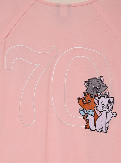 Polera rosada con bolsillo The Aristocats para mujer