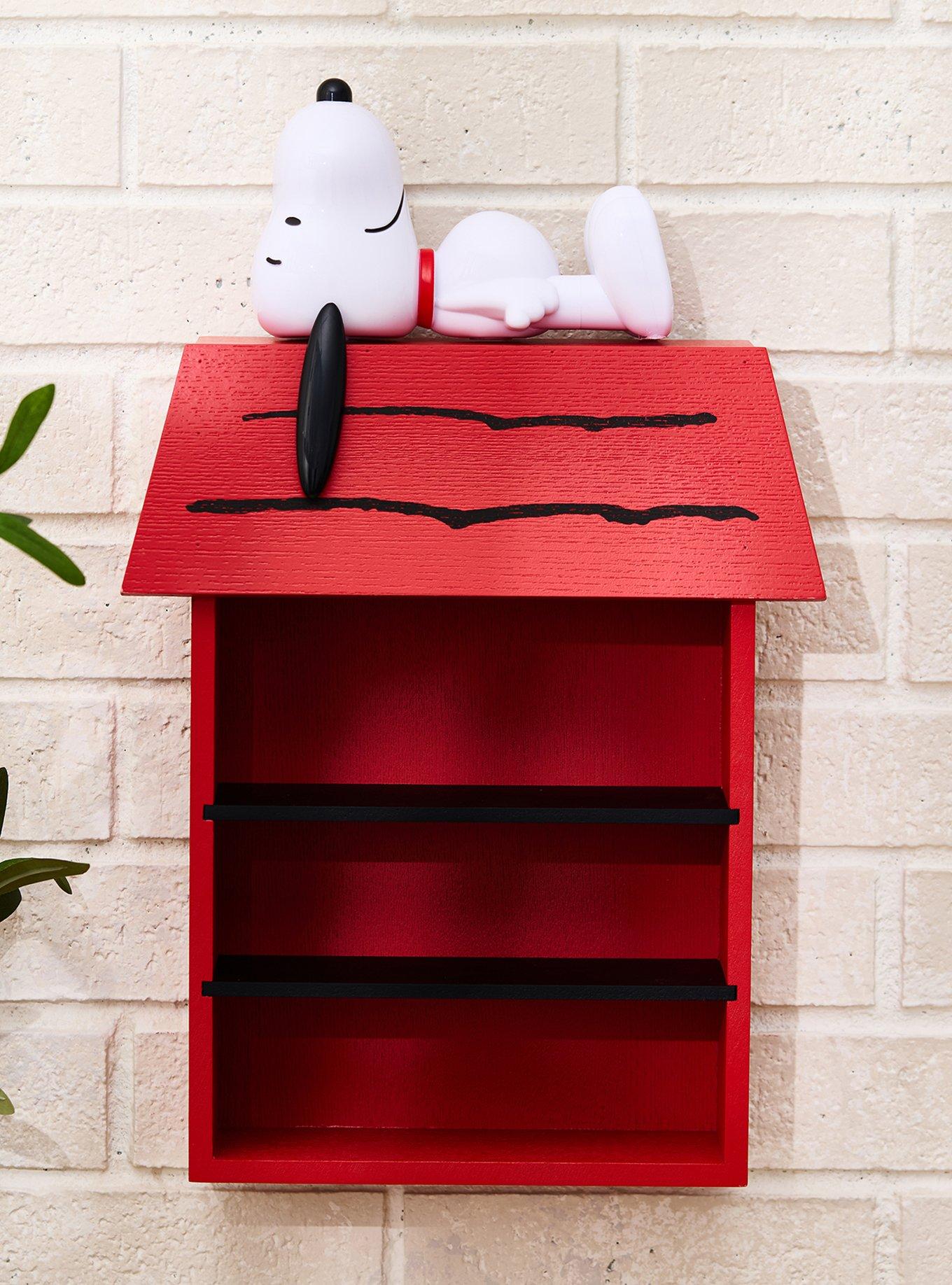Repisa mural Snoopy con forma de casita