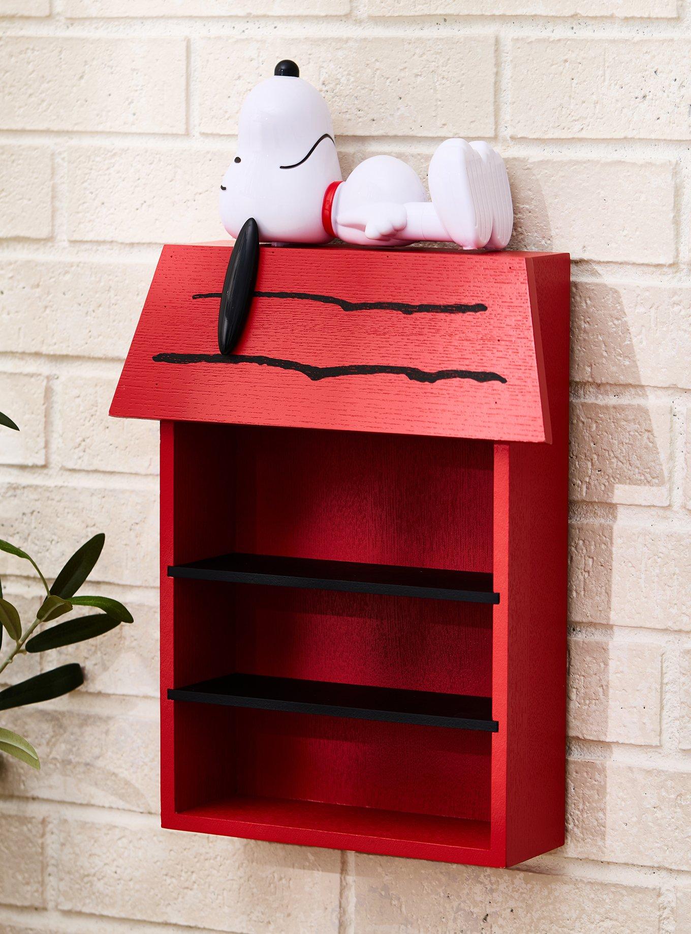 Repisa mural Snoopy con forma de casita