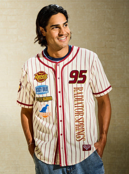 Camisa de béisbol Disney Pixar Cars con íconos
