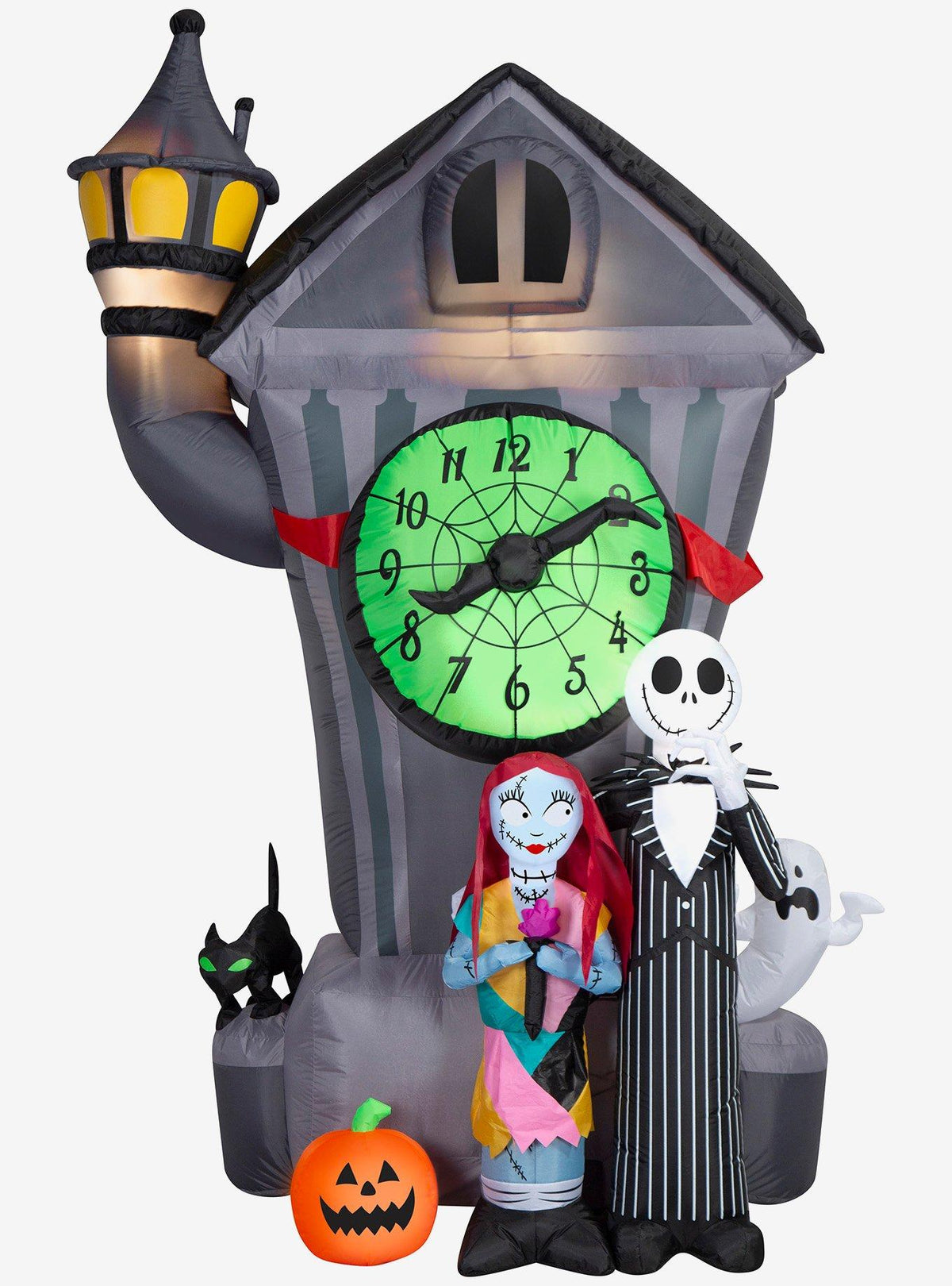 Inflable gigante de Jack y Sally con torre del reloj