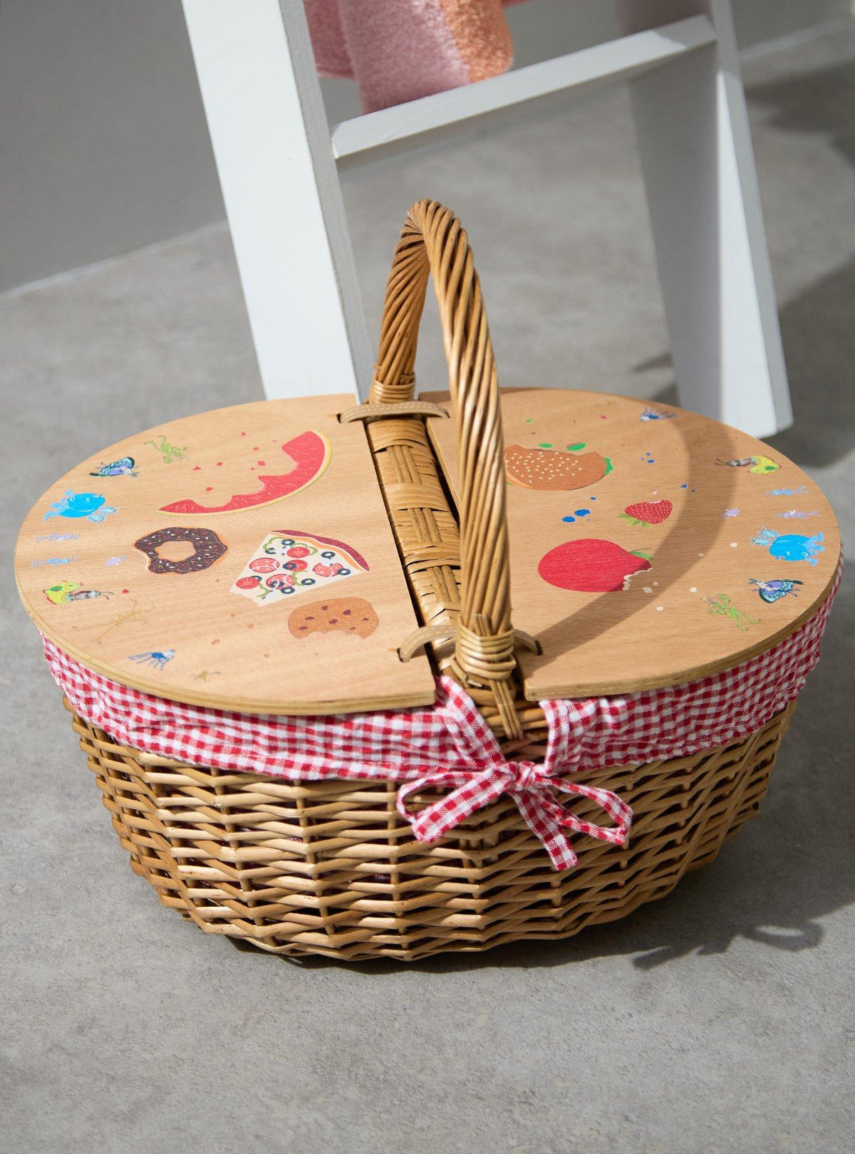 Canasta de picnic de Bichos: Una aventura en miniatura
