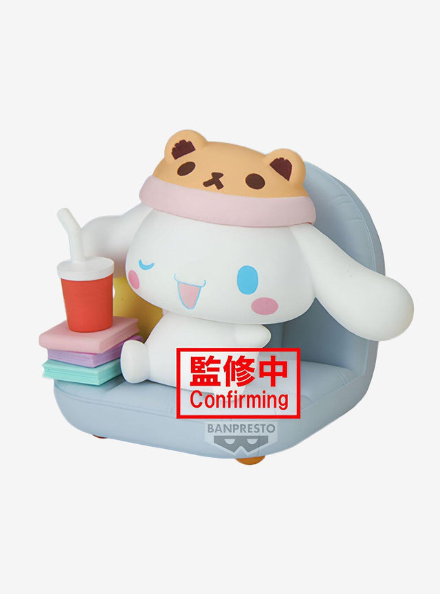 Figura Cinnamoroll: momento de relajo en casa