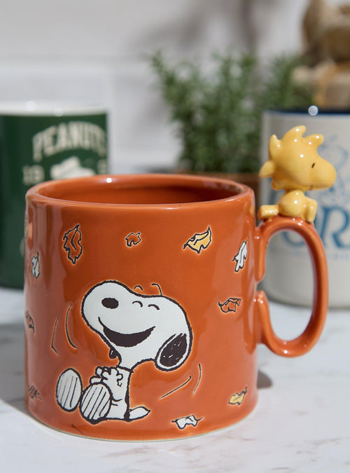 Taza Peanuts Snoopy Escena Otoñal