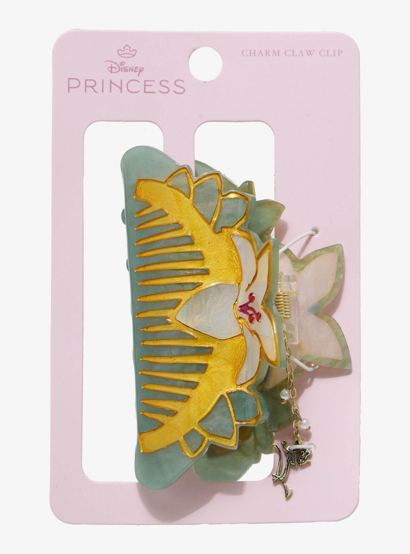 Pinza tipo garra floral de Mulan con colgante