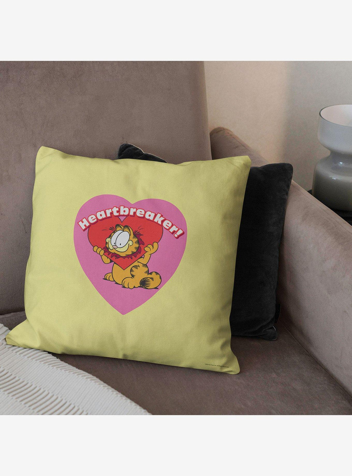Cojín Garfield Rompecorazones