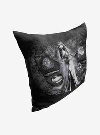 Cojín blanco y negro de El cadáver de la novia