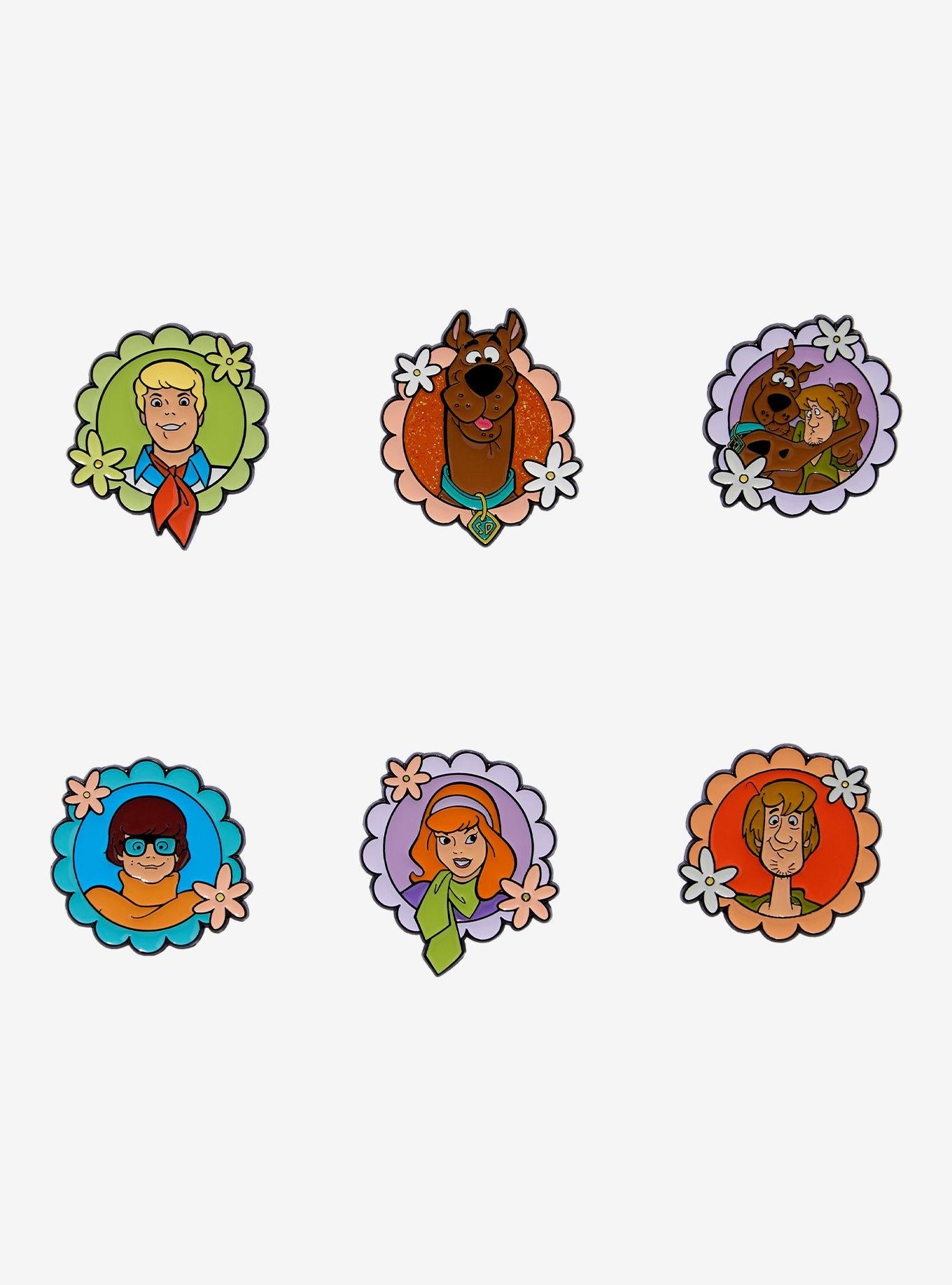 Pin esmaltado floral de personajes de Scooby-Doo!