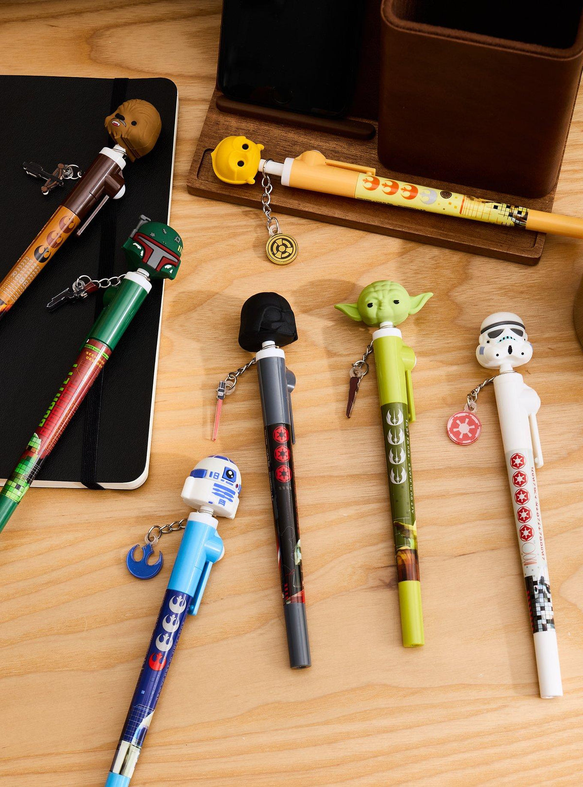 Lápiz sorpresa con charms giratorios de Star Wars