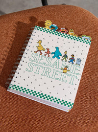 Cuaderno con separadores de personajes de Sesame Street