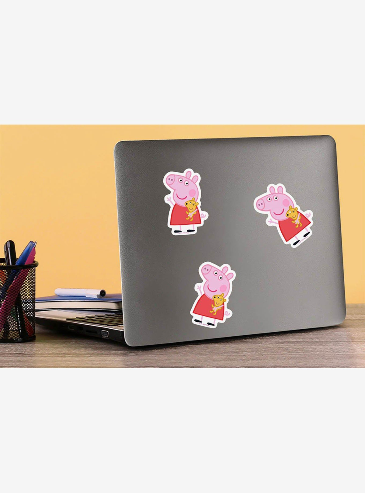 Pack de 100 stickers de Peppa Pig y Teddy