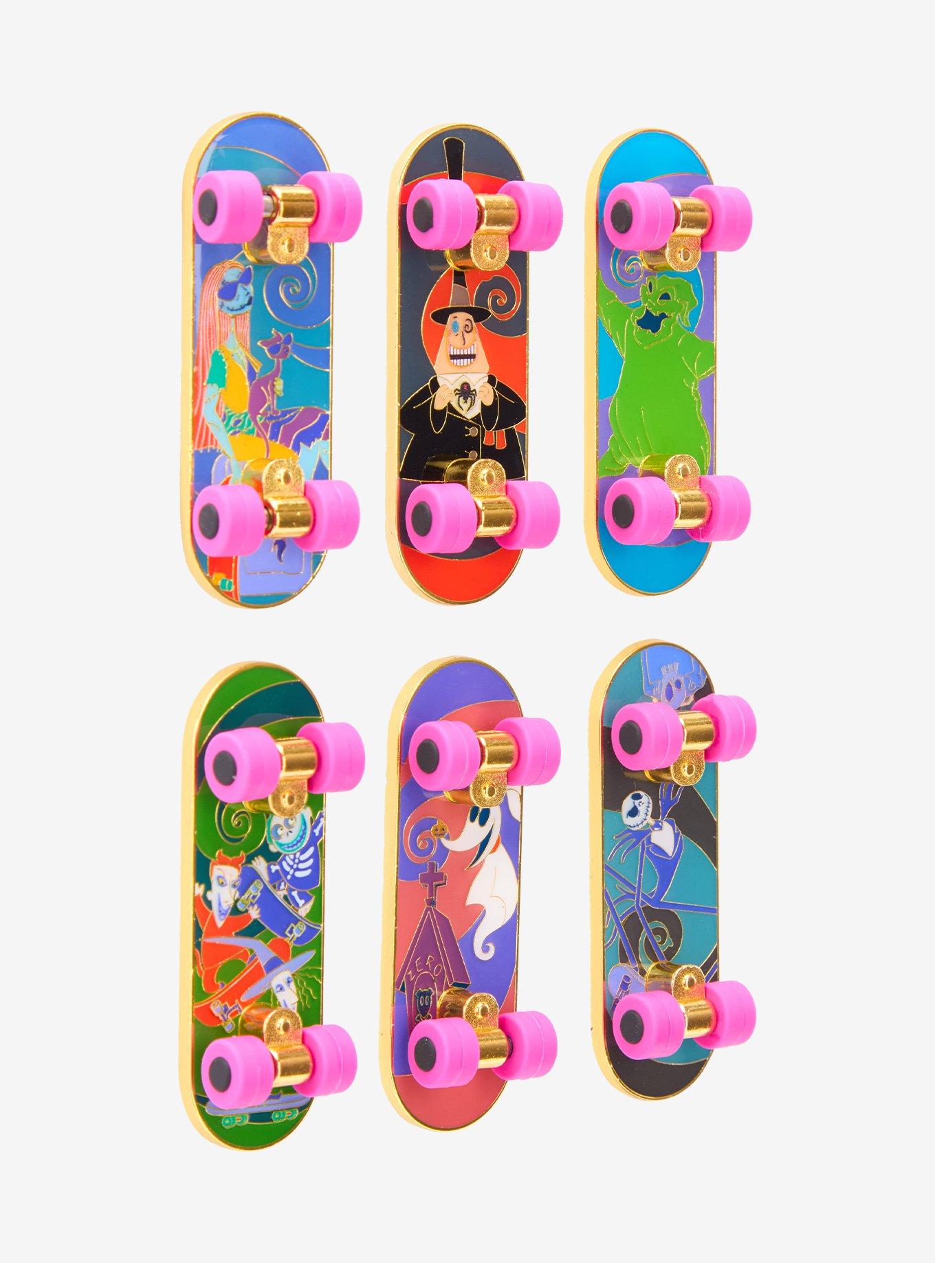 Pin esmaltado Blind Box de skate de The Nightmare Before Christmas