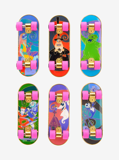 Pin esmaltado Blind Box de skate de The Nightmare Before Christmas
