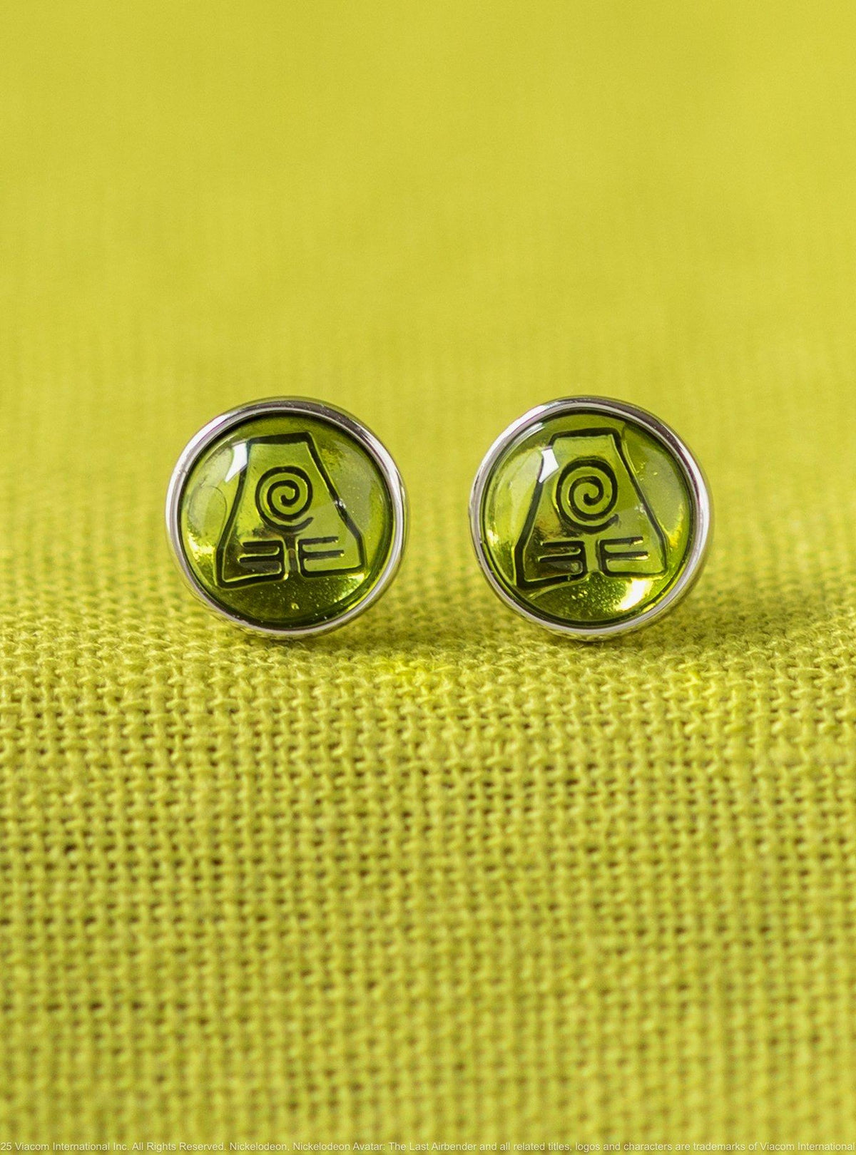 Aros tipo botón Earthbender de Avatar: The Last Airbender