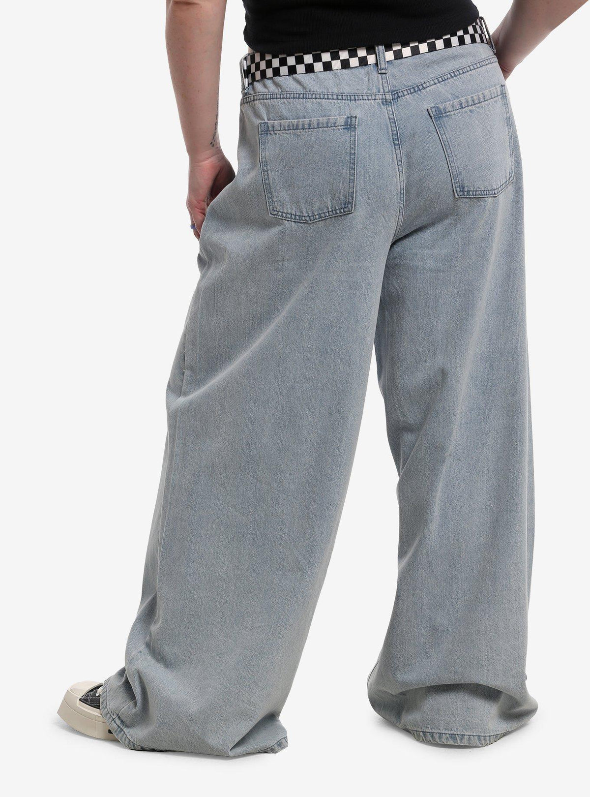 Jeans de pierna ancha plus size de Teen Titans con cinturón