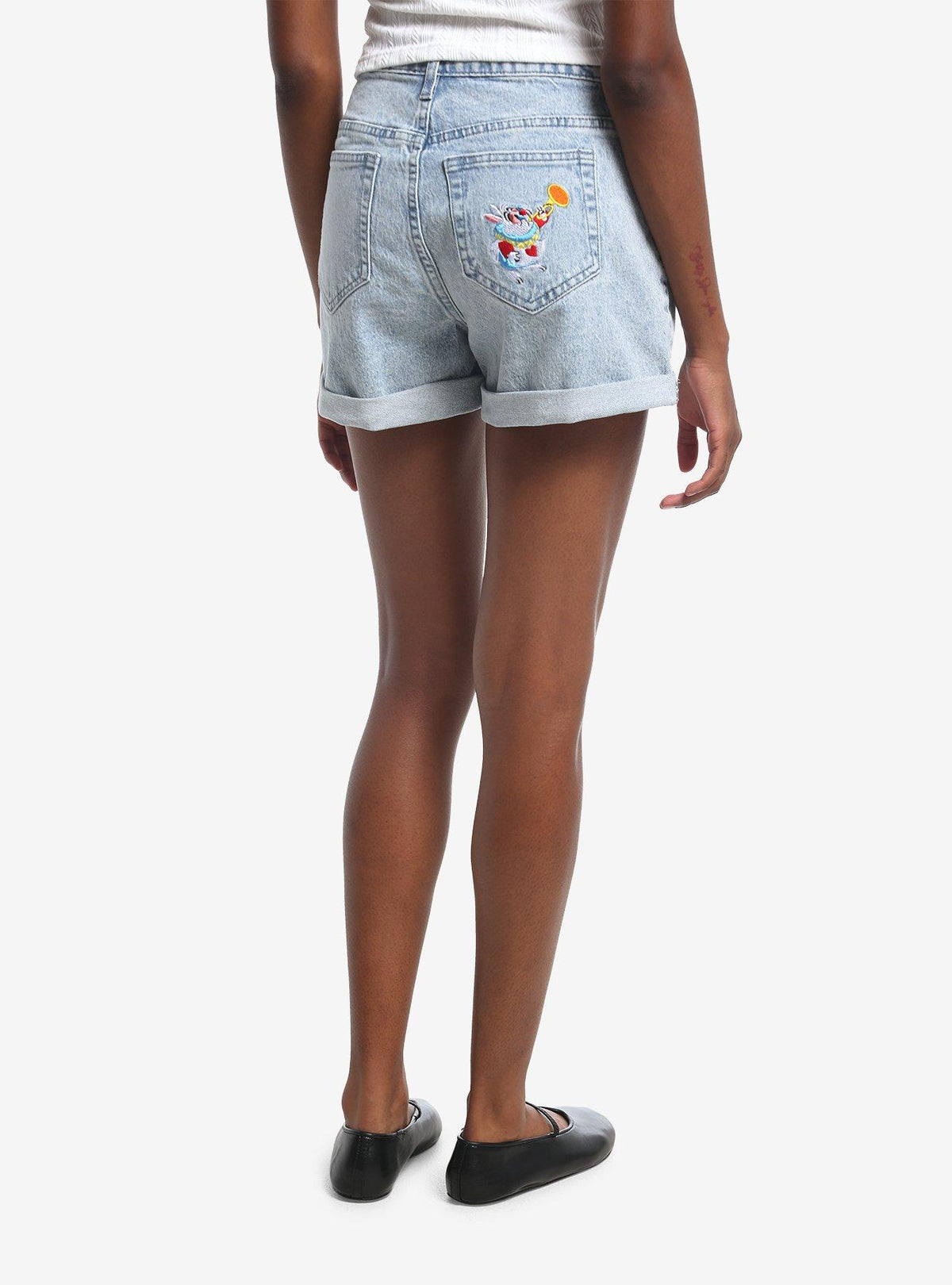 Shorts mom bordados Alice in Wonderland