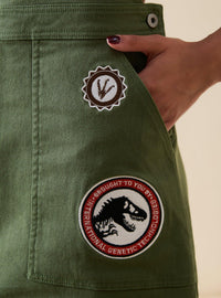 Vestido jardinera Jurassic Park con parches bordados