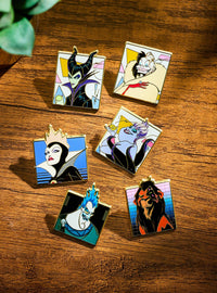 Pin esmaltado sorpresa Disney Villains Retro Midnight
