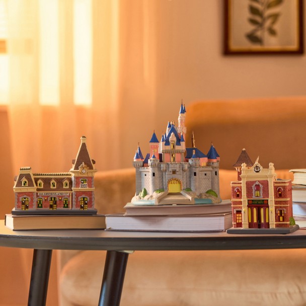 Figura iluminada del Castillo de Sleeping Beauty – Disneyland