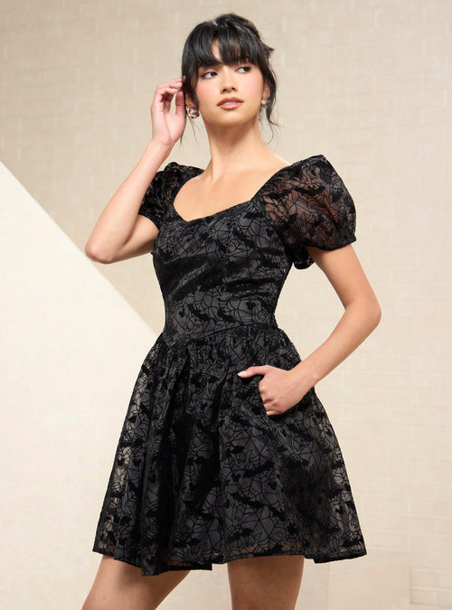 Vestido Disney Mickey Mouse con telarañas y mangas abullonadas