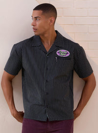 Polera tejida a rayas de Dracula Mater