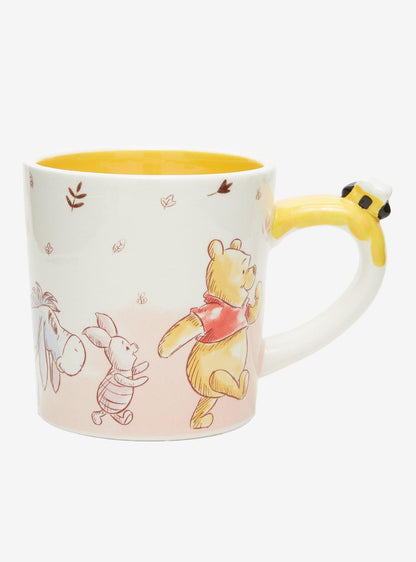 Taza Disney Winnie the Pooh con personajes en boceto