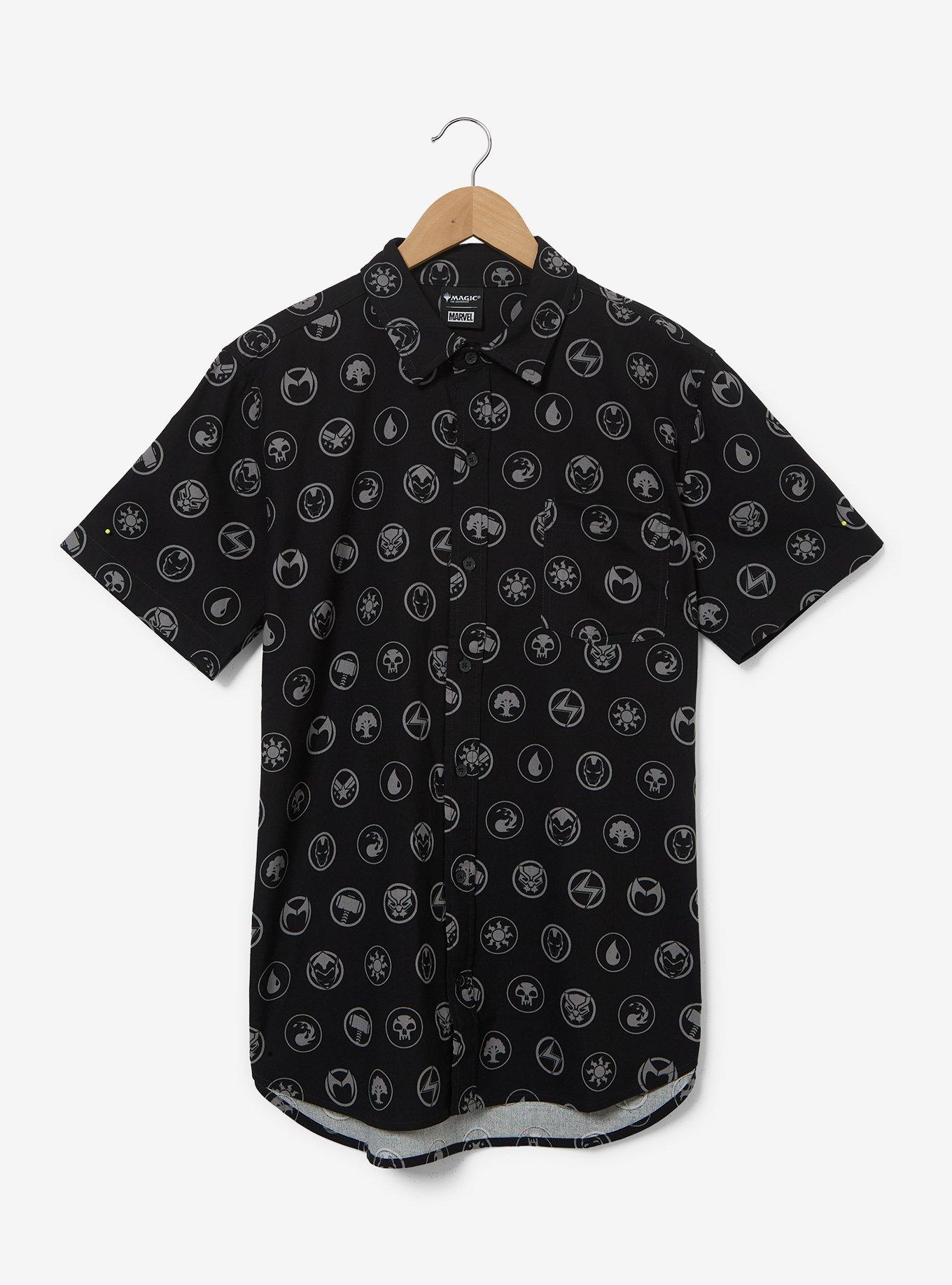Camisa Magic: The Gathering x Marvel con estampado integral