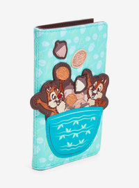 Billetera Loungefly Disney Chip & Dale con bellotas