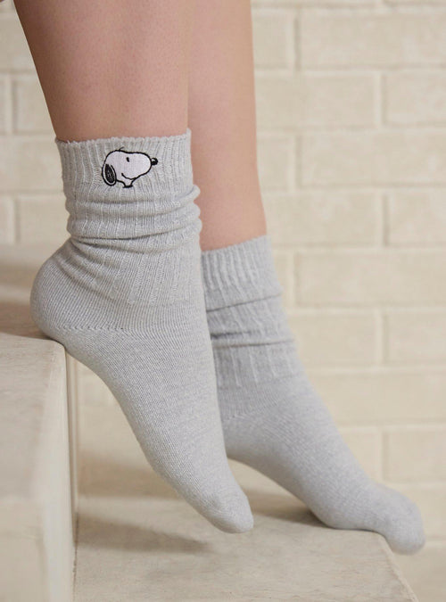 Calcetines holgados bordados Snoopy de Peanuts