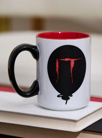 Taza IT Pennywise con globo