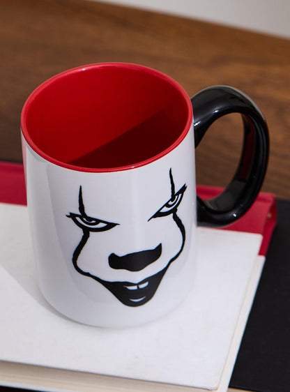 Taza IT Pennywise con globo