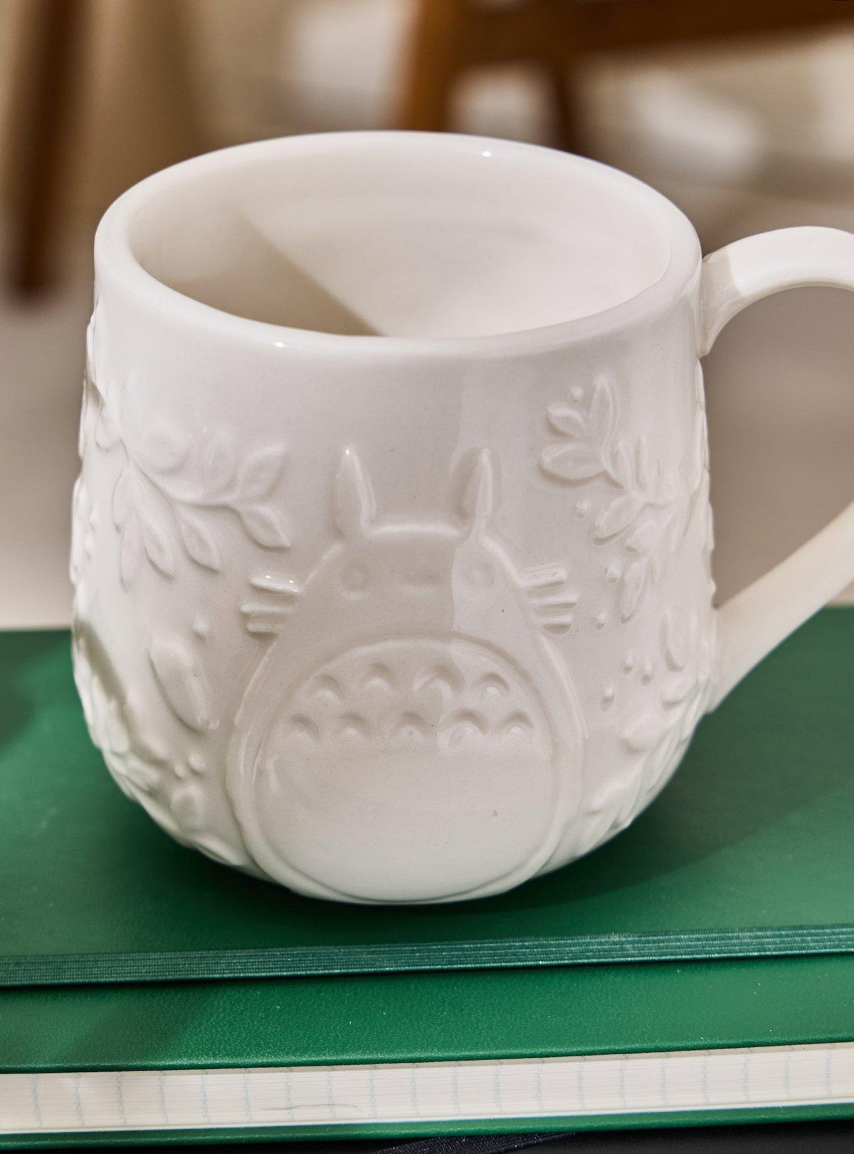 Taza floral en relieve de My Neighbor Totoro