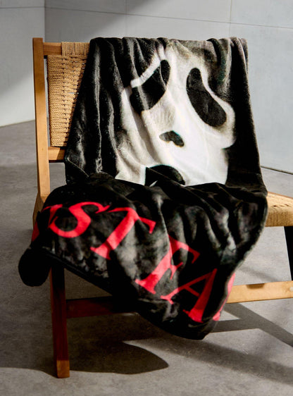 Manta de polar con retrato de Ghost Face