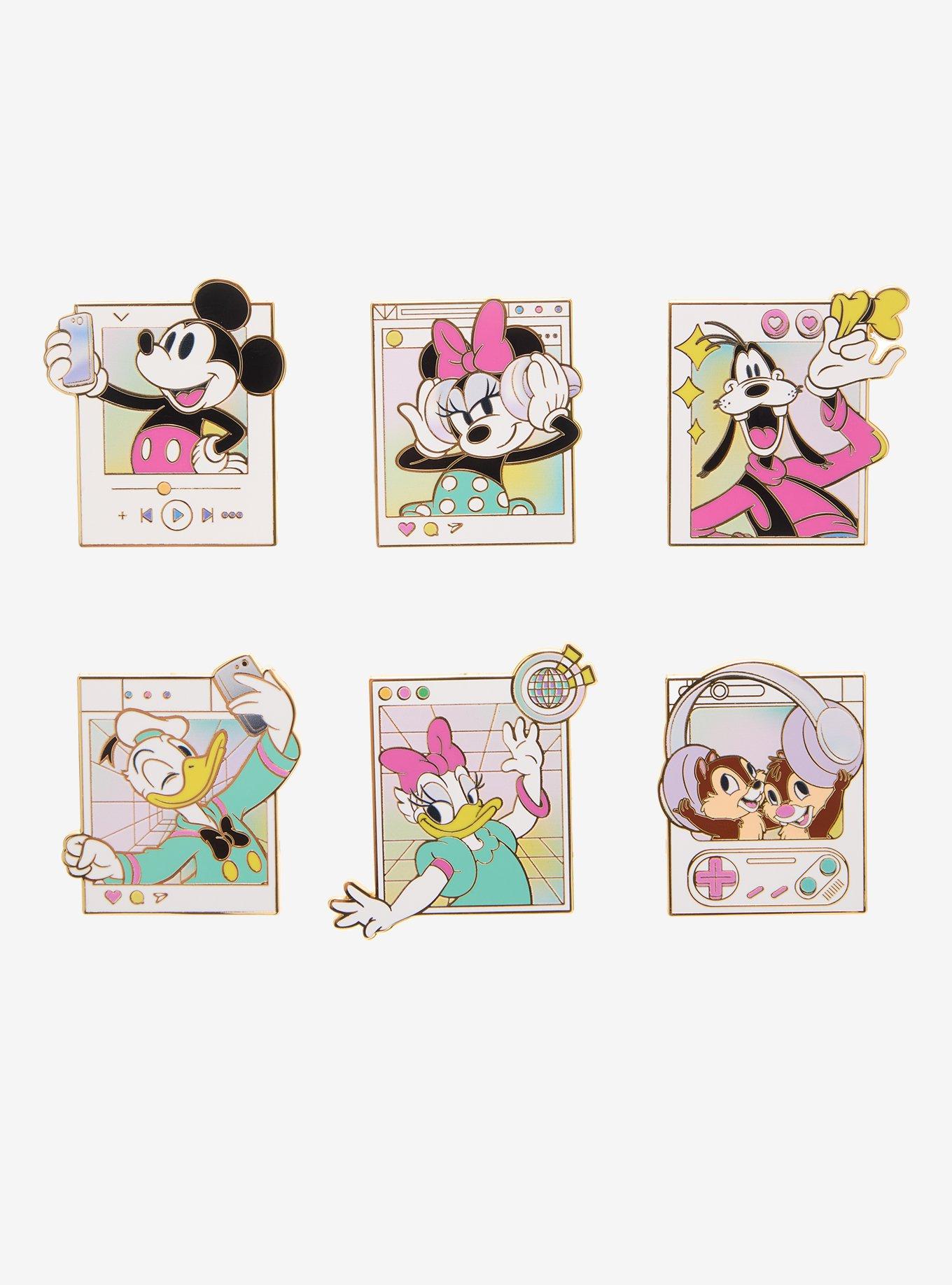 Pin esmaltado Disney Mickey and Friends Blind Box