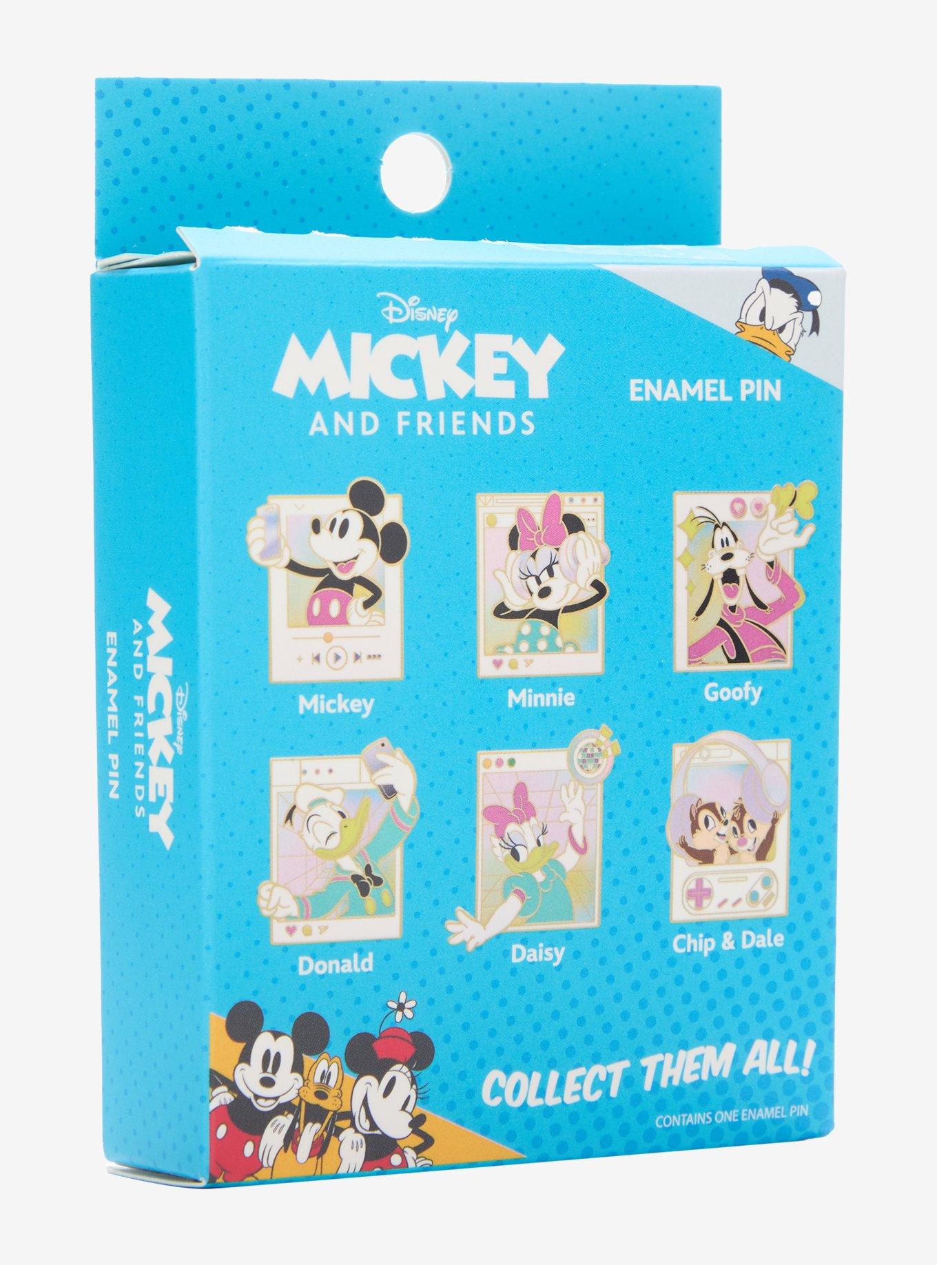 Pin esmaltado Disney Mickey and Friends Blind Box