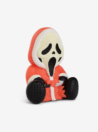 Figura Ghost Face de Scream que brilla en la oscuridad
