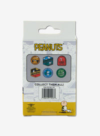 Caja sorpresa de pin esmaltado Peanuts Beagle Scouts