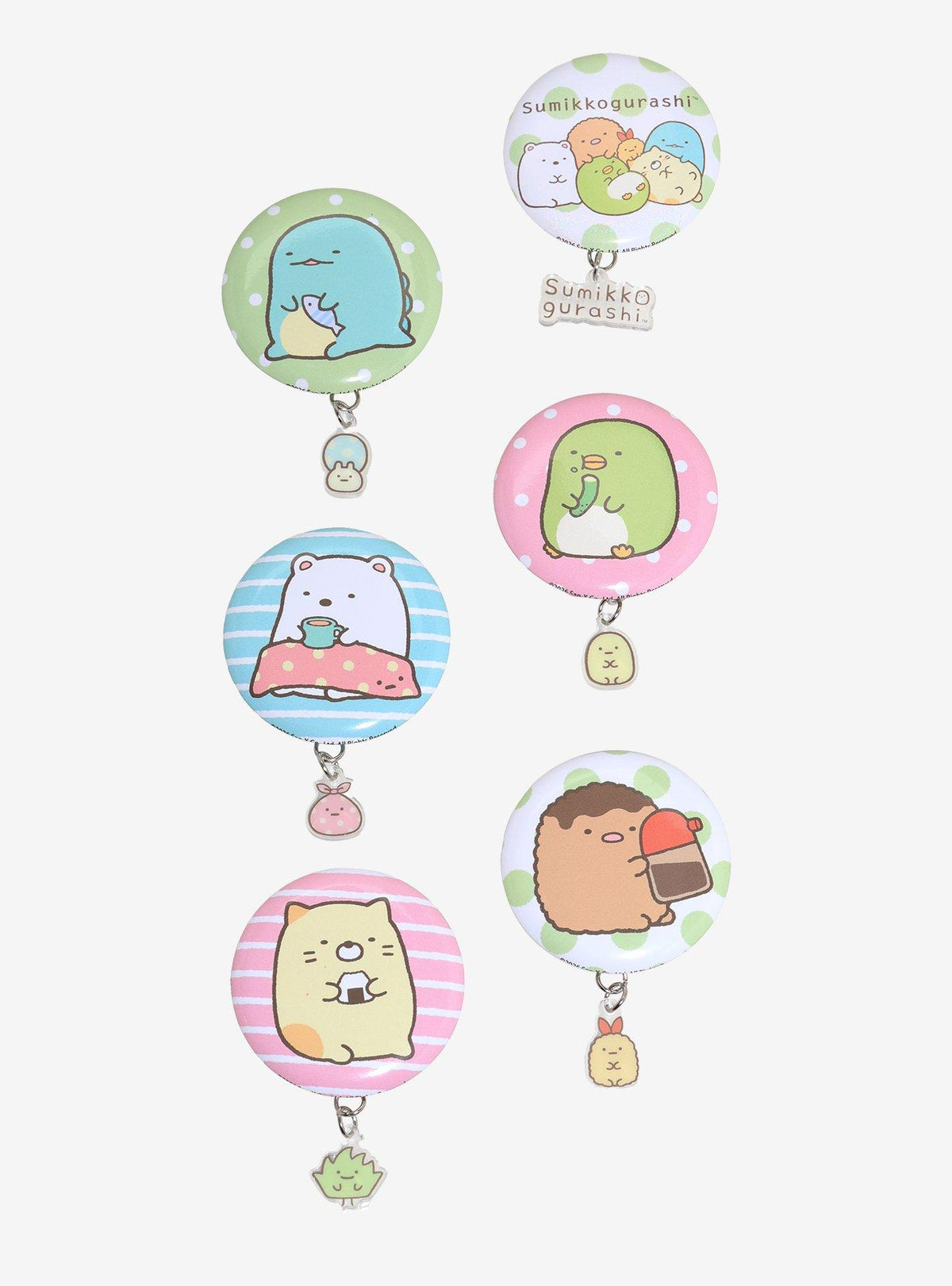 Pin sorpresa con dije de personajes Sumikkogurashi
