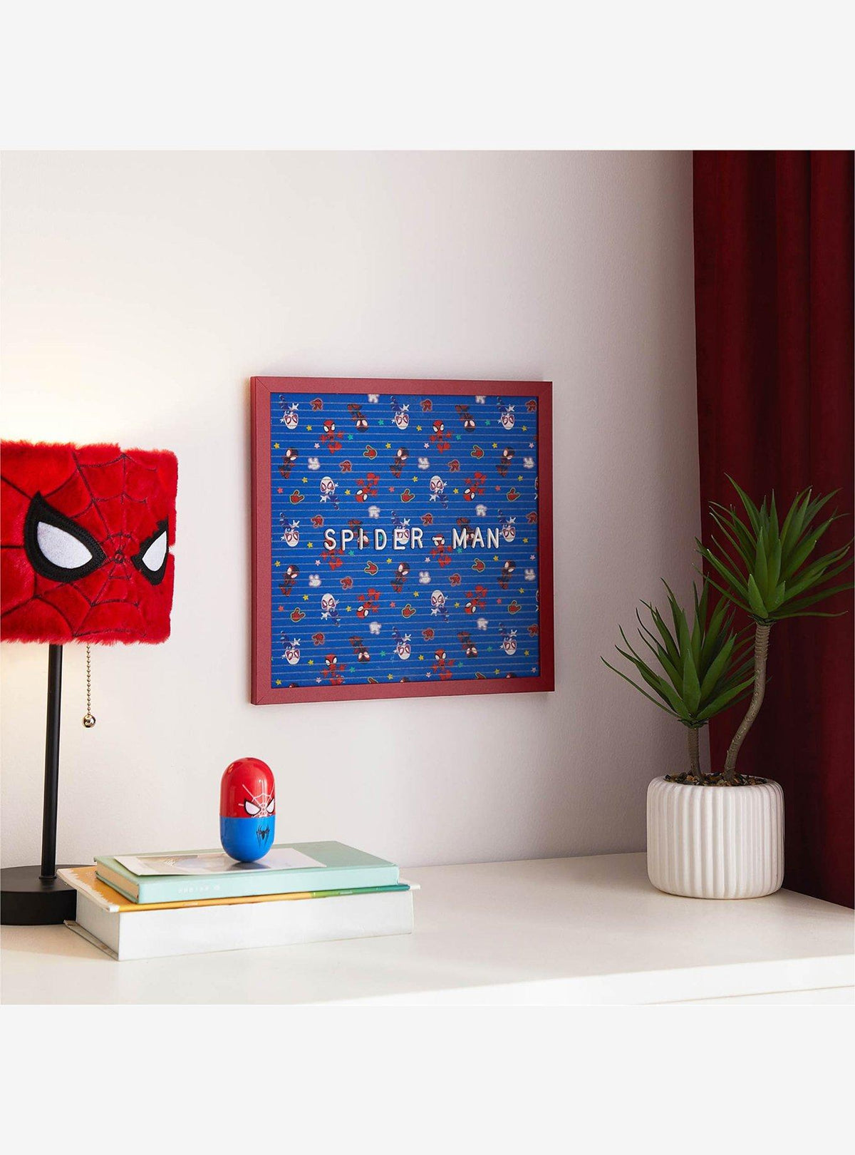 Tablero de letras Spidey and His Amazing Friends