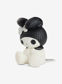 Figura My Melody #309 que brilla en la oscuridad