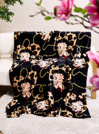 Manta Betty Boop con corazones animal print