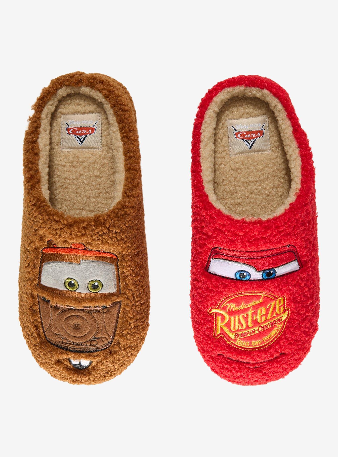 Pantuflas de sherpa Disney Pixar Cars: Lightning McQueen y Mater